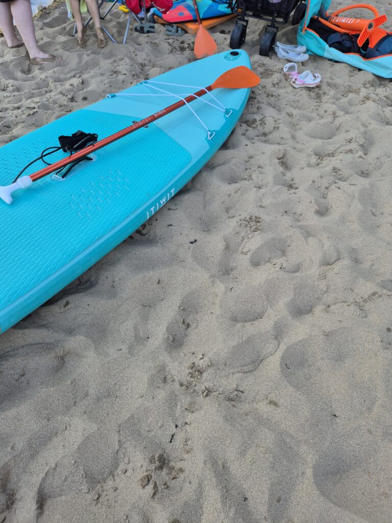 Paddleboard on the beach